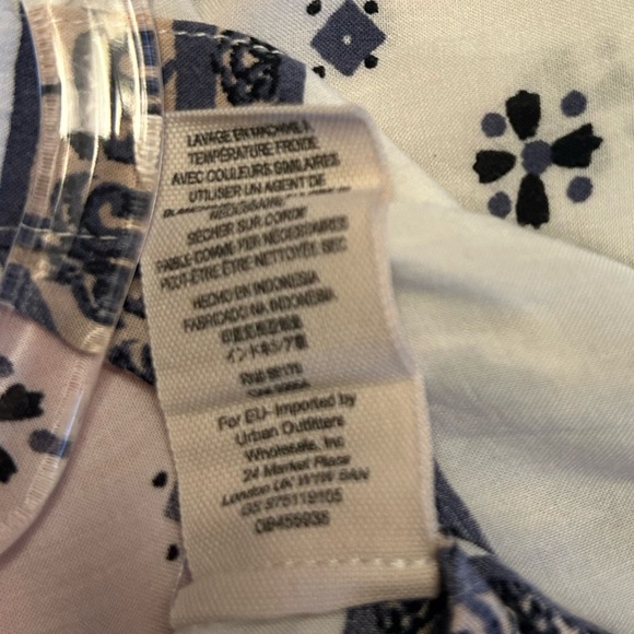 Free People Little Secrets Button Up Wrap Shirt White Large - Picture 10 of 13